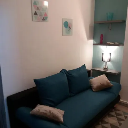 Apartment Rue Paul Lafargue 65 *
